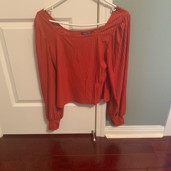 Full sleeve burnt orange top - Picture 2 of 2